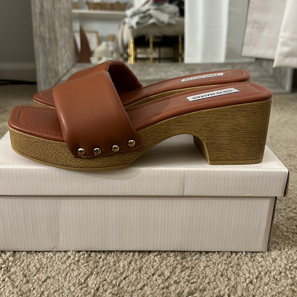 Steve Madden sandals
